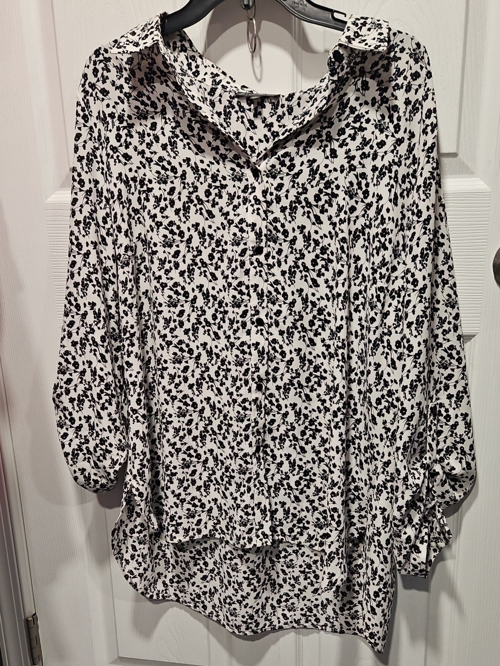 Adrianna Papell Black & White Floral Button-Down Top